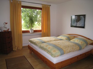 2. Schlafzimmer