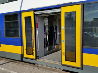 Stufenloser Einstieg in den NiersExpress
