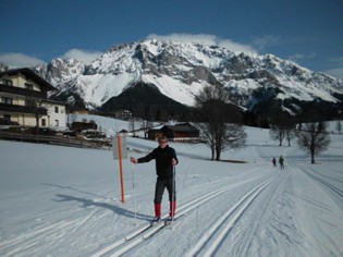 Skifahrer in den Bergen