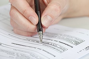 ein Formular wird ausgefüllt