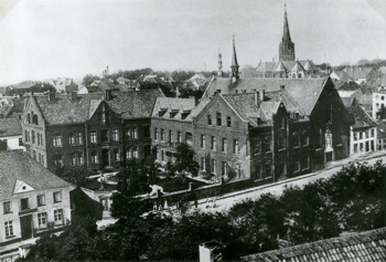 St. Clemens-Hospital und Kapuzinerkirche 