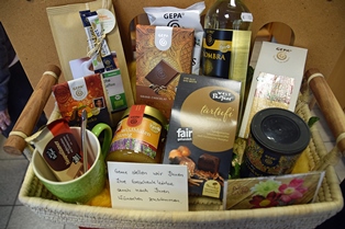 Geschenkkorb - „Eine Welt“ ökumenische Projektgruppe Geldern e.V. 