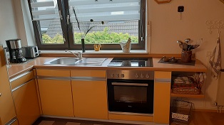 Ferienwohnung Bloemen, Anrichte Küche