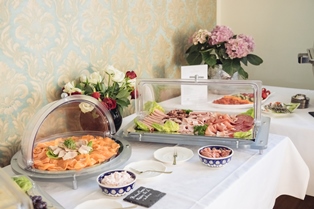 Altes Pfarrhaus Hartefeld - Buffet