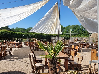 Schloss Walbeck Biergarten Yakari